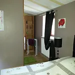 Chateau Des Aiguilles 3*