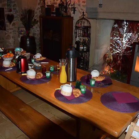 Chateau Des Aiguilles Saint-Remy-de-Chargnat