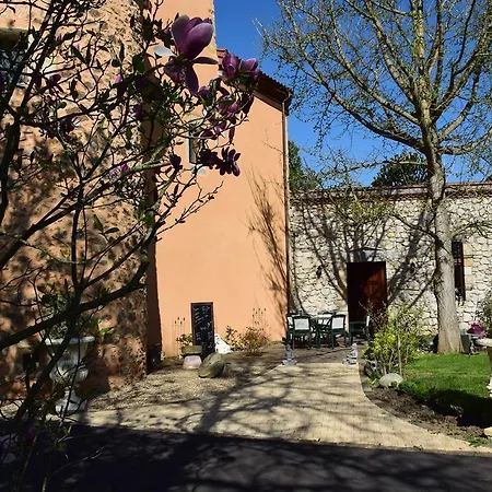 Couette-café Château Des Aiguilles