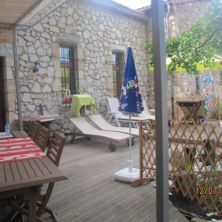 Bed & Breakfast Chateau Des Aiguilles