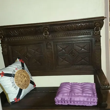 Nocleg ze śniadaniem Chateau Des Aiguilles 3*