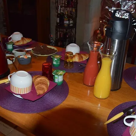 Chateau Des Aiguilles Saint-Rémy-de-Chargnat