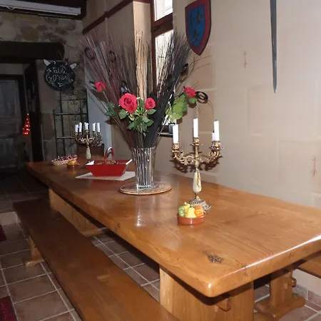 Chateau Des Aiguilles Saint-Remy-de-Chargnat