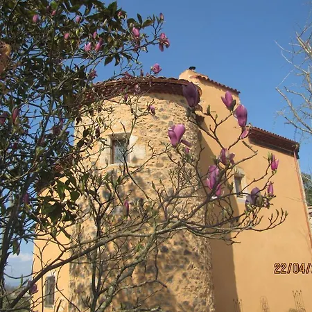 Bed and breakfast Chateau Des Aiguilles Saint-Rémy-de-Chargnat