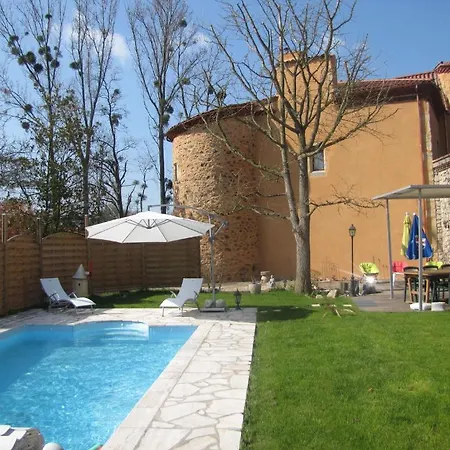 Nocleg ze śniadaniem Chateau Des Aiguilles 3*